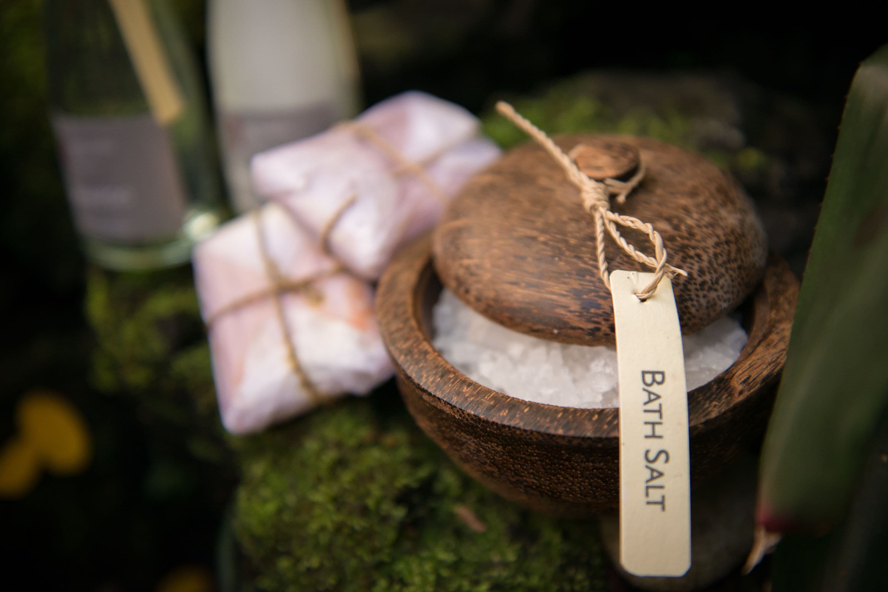 couples treatment room(s), body treatments, aromatherapy, body scrubs