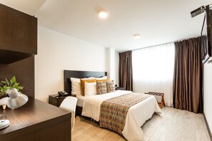 Standard Single Room | Premium bedding, minibar, in-room safe, desk