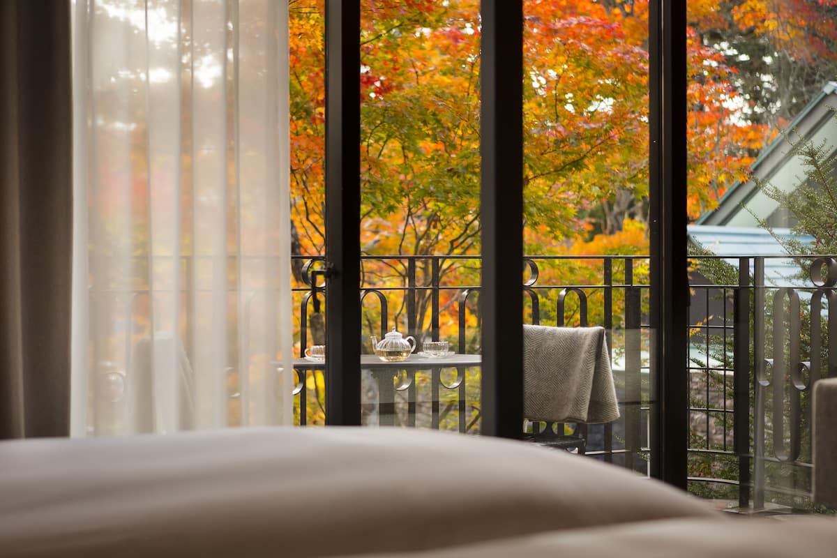 deluxe twin room, balcony (courtyard) | 1 bedroom, premium bedding, free minibar, in-room safe