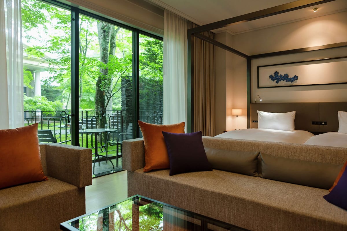ห้องดีลักซ์ทวิน, ระเบียง (Courtyard) | บริเวณนั่งเล่น | ทีวีจอแอลอีดี