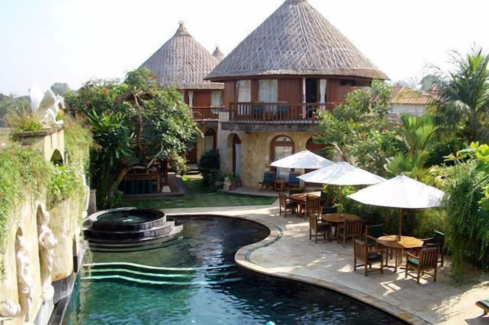 Dewani Villa Resort
