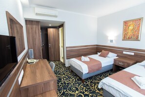 Minibar, Zimmersafe, Verdunkelungsvorhänge, kostenloses WLAN