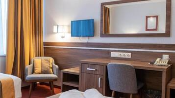 Minibar, Zimmersafe, Verdunkelungsvorhänge, kostenloses WLAN