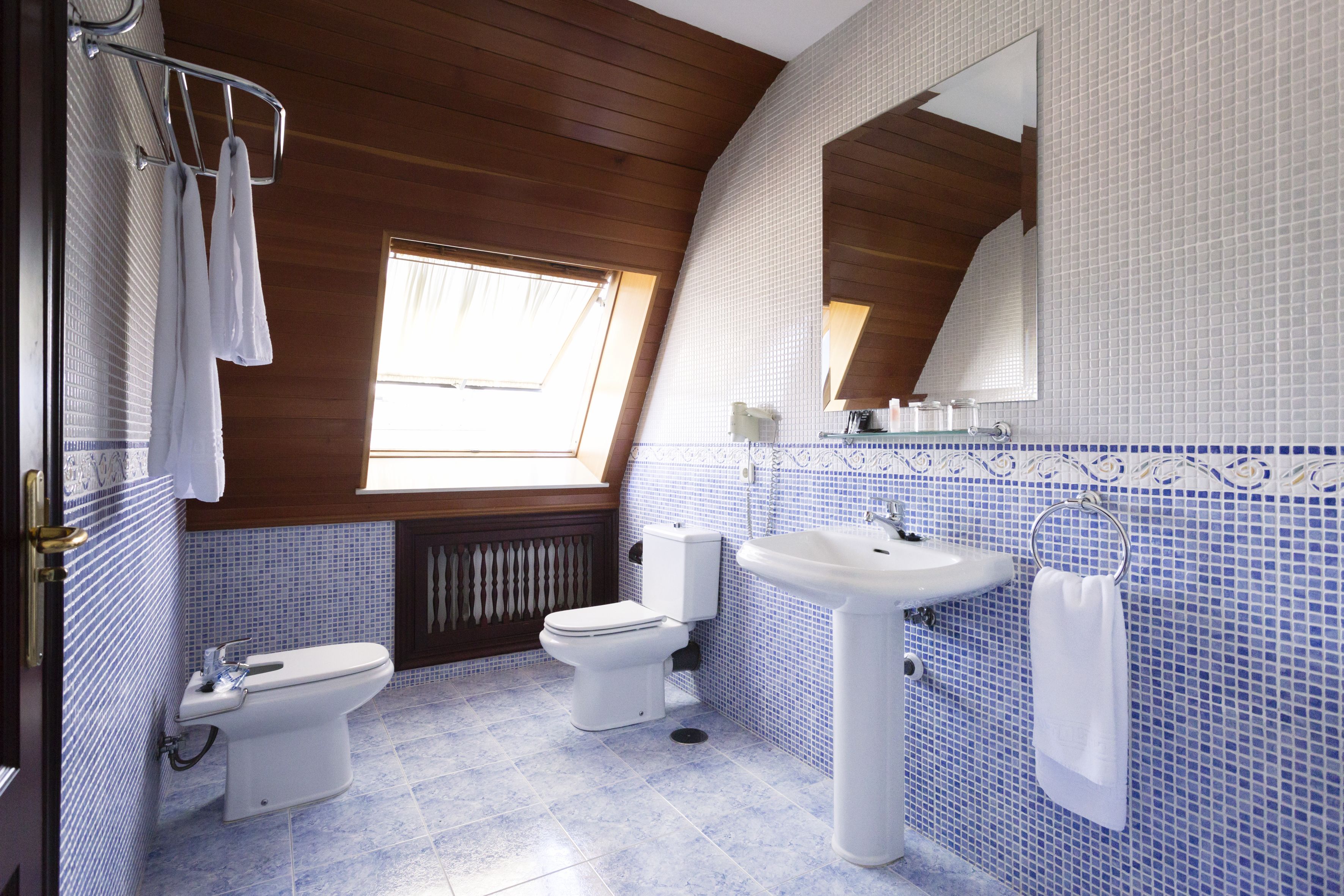 penthouse (2 pax) | bathroom | hair dryer, towels, soap, shampoo