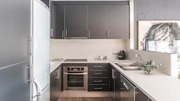 Apartment, 3 Schlafzimmer, Terrasse | Allergikerbettwaren, Zimmersafe, Bügeleisen/Bügelbrett