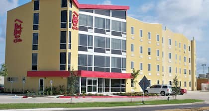 Red Roof Inn & Suites Beaumont