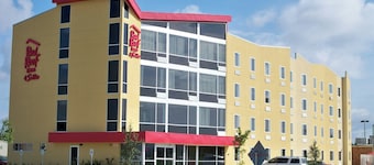 Red Roof Inn & Suites Beaumont