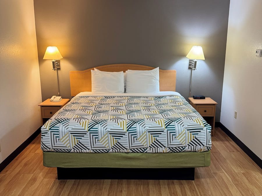 Free WiFi, bed sheets