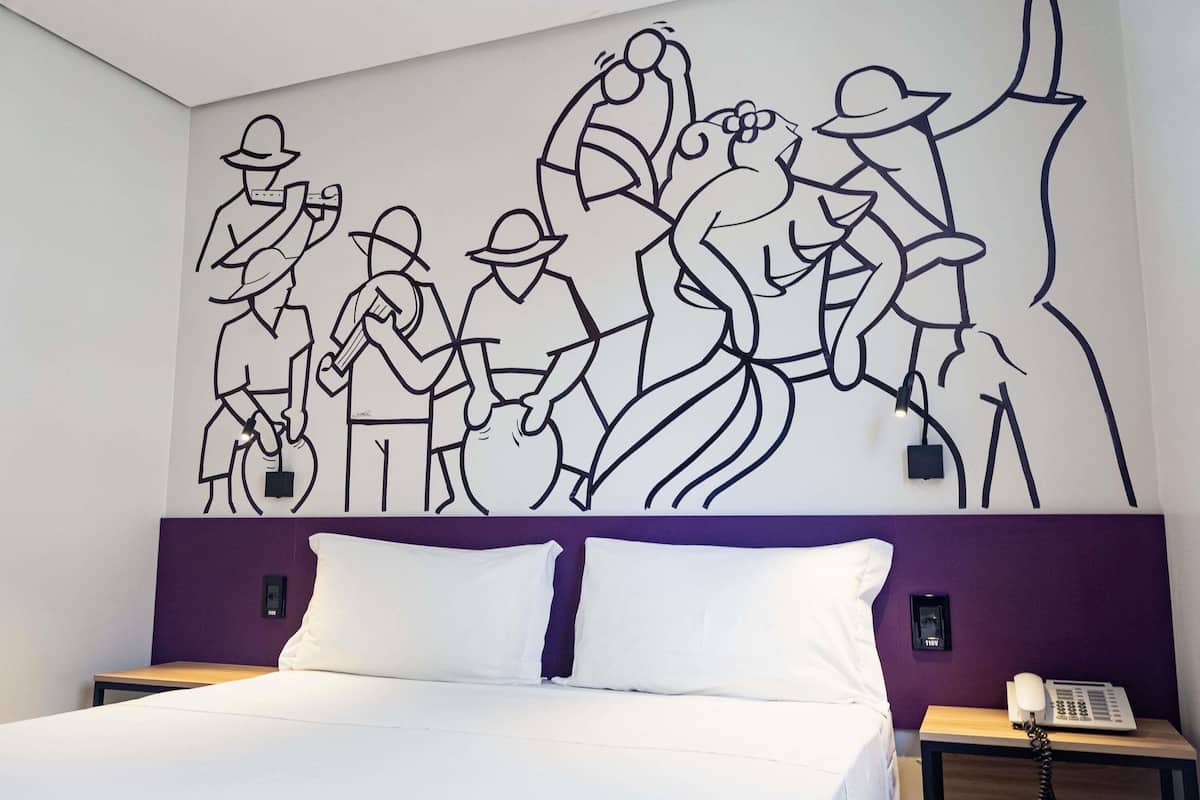 Standardzimmer, 1 Doppelbett | Schreibtisch, kostenloses WLAN, Bettwäsche