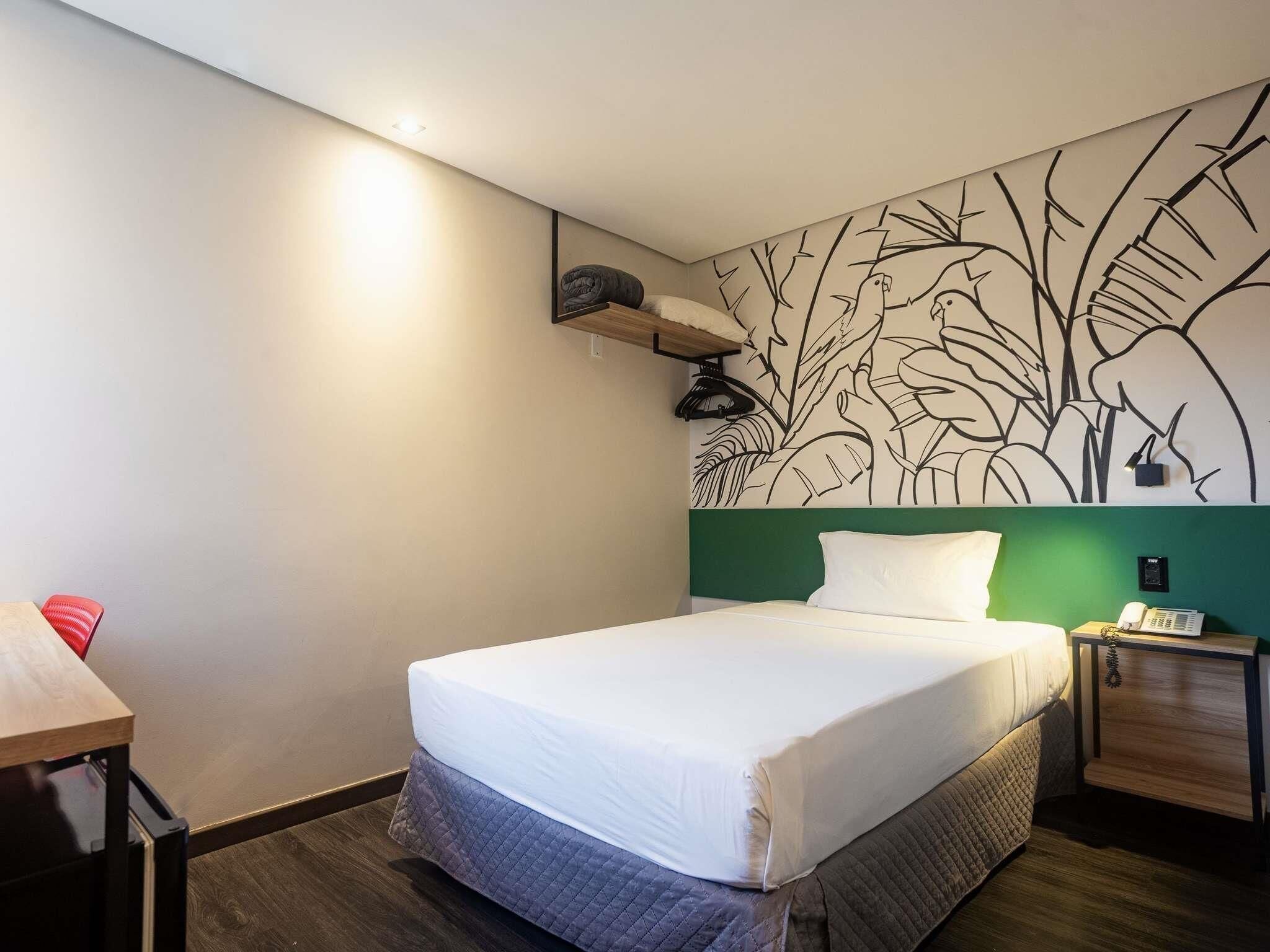 Standardzimmer, 1 Einzelbett | Schreibtisch, kostenloses WLAN, Bettwäsche