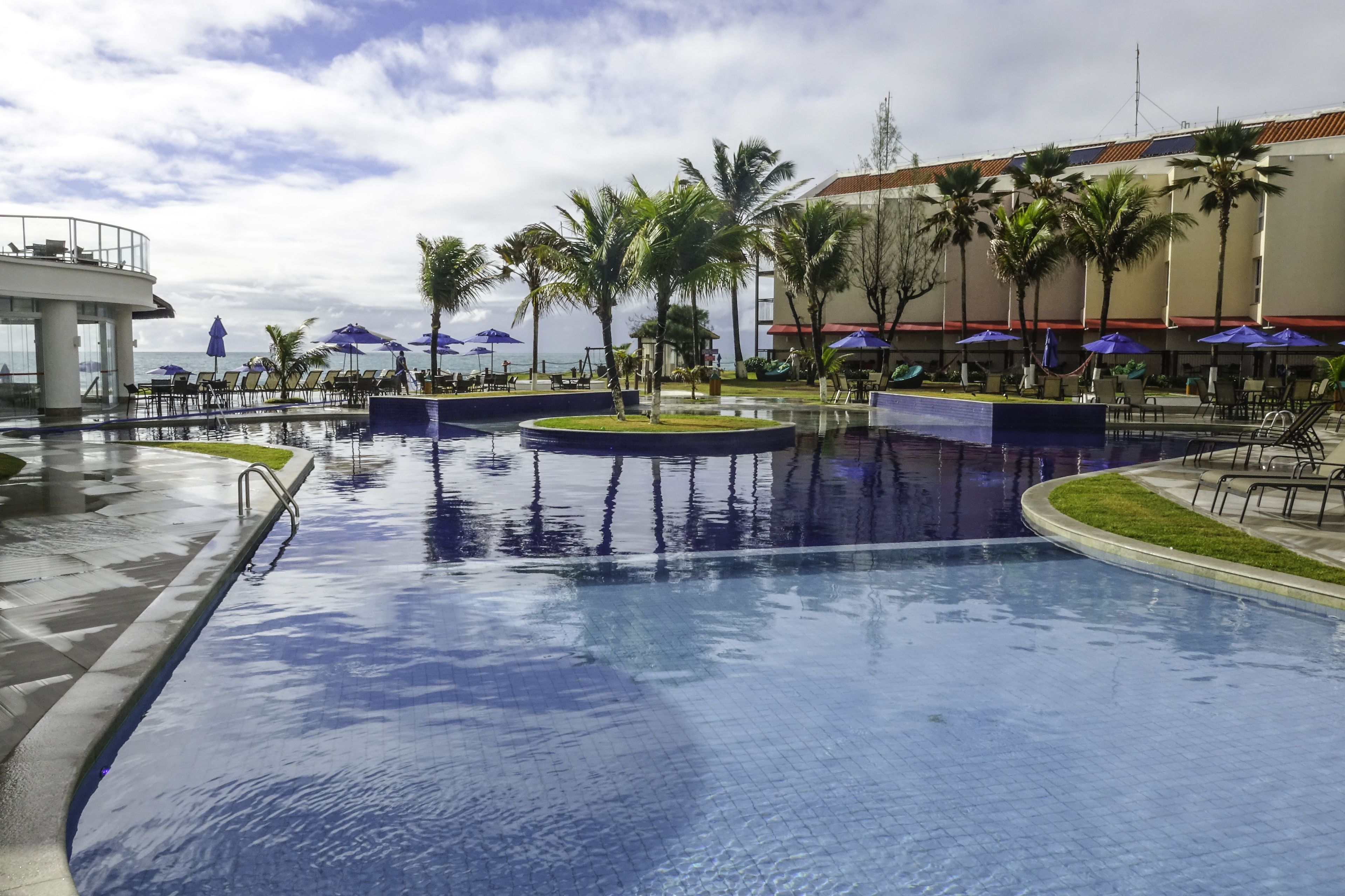 2 outdoor pools, pool umbrellas, pool loungers