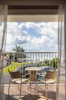 Kamar Superior | Kamar mandi | Shower, pancuran hujan, perlengkapan mandi gratis, dan pengering rambut