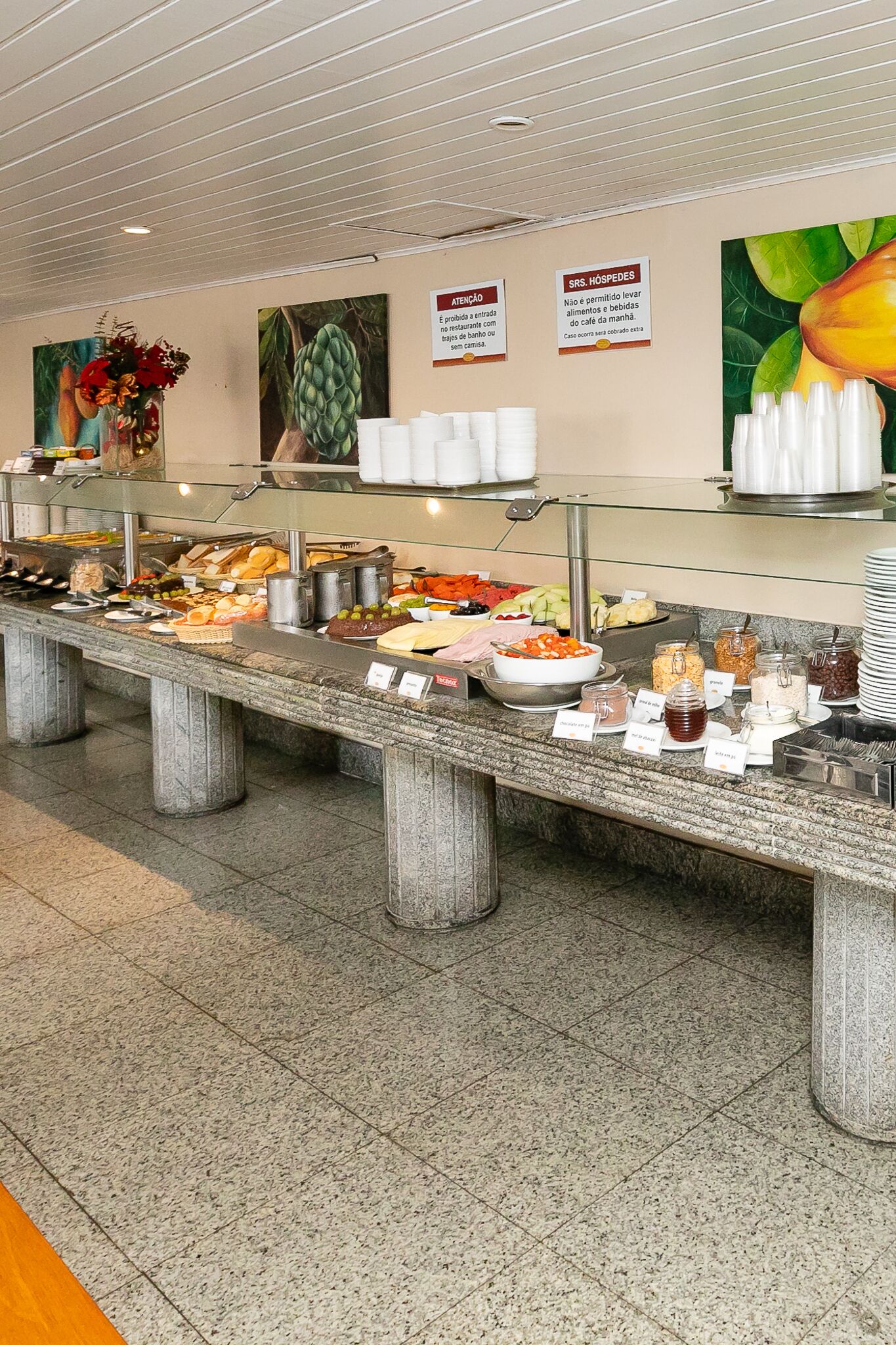 Free daily buffet breakfast
