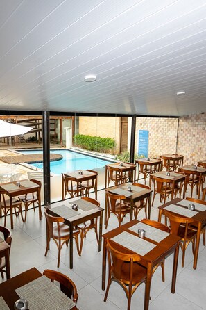 Free daily buffet breakfast - Yak Beach Hotel Natal (Natal)