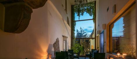 Behandelingskamers voor koppels, een sauna, een bubbelbad, een stoombad