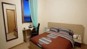 Minibar, in-room safe, soundproofing, free WiFi