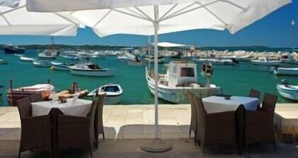 Marina Hotel - Restaurant
