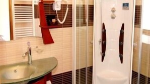 Bathroom - Marina Hotel - Restaurant (Fazana)