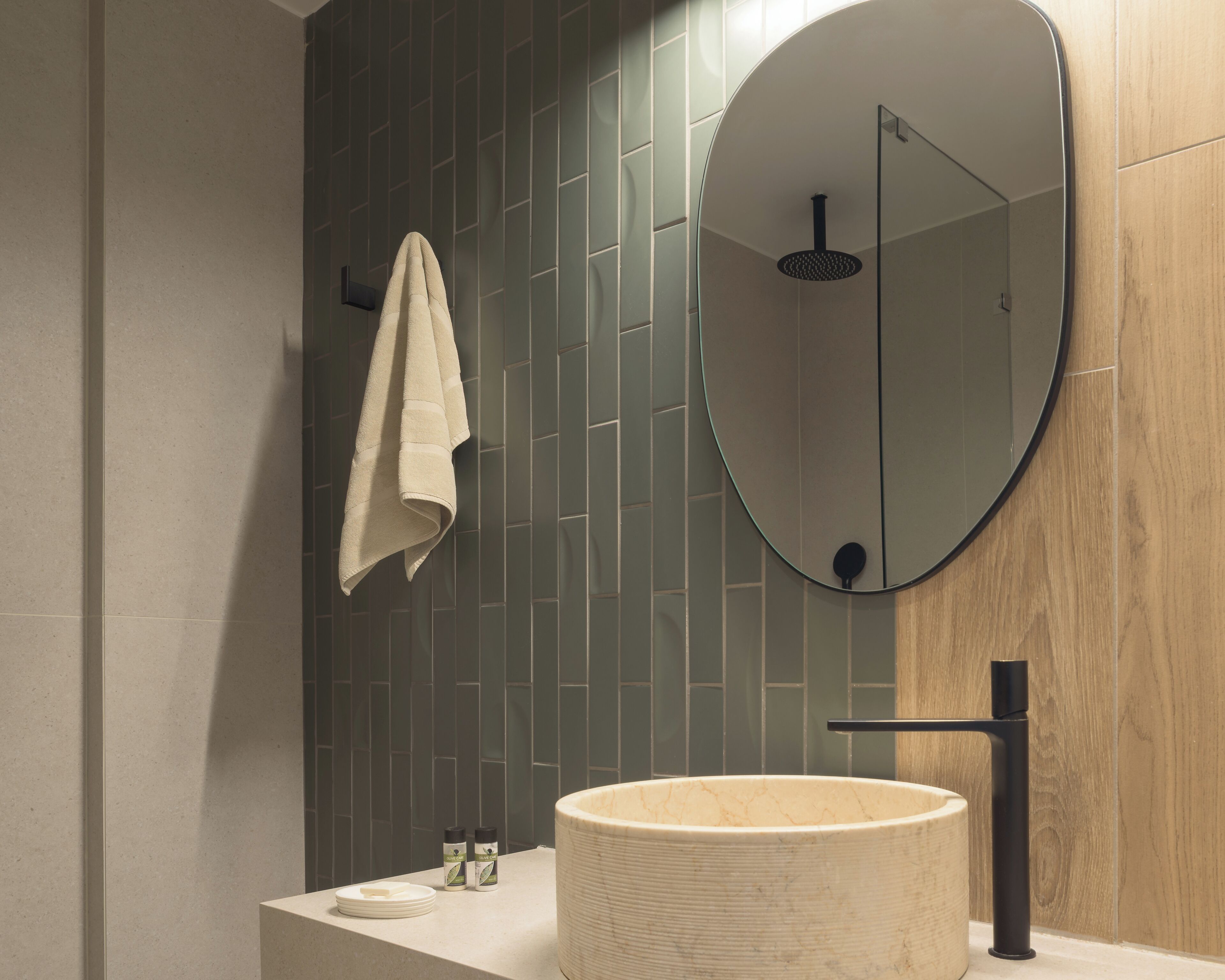 junior suite | bathroom | shower, free toiletries, hair dryer, slippers