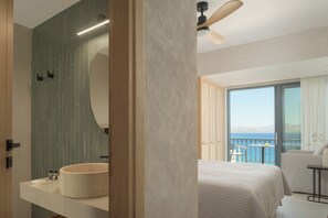 Junior Suite | Premium bedding, in-room safe, desk, iron/ironing board - Palazzo Greco (Agios Vasileios)