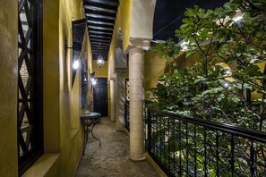 Front of property - evening/night - Riad Soleil d'Orient (El Jadida)