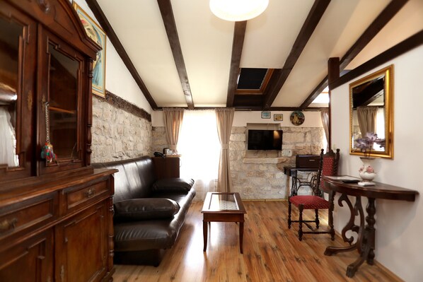 Chambre Double Supérieure | 1 chambre, coffres-forts dans les chambres, draps fournis