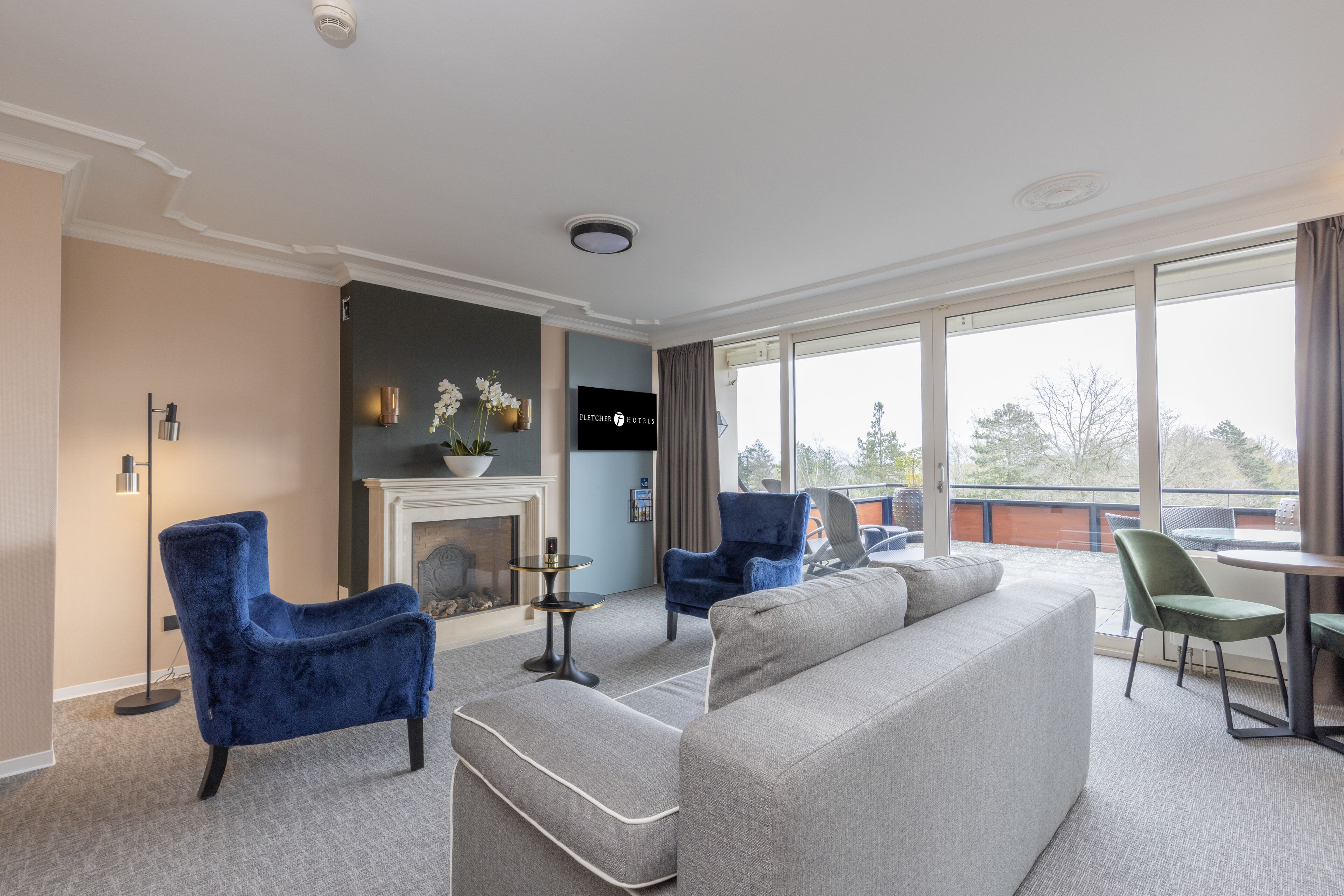 皇家套房 | 客房内保险箱、办公桌、隔音、婴儿床