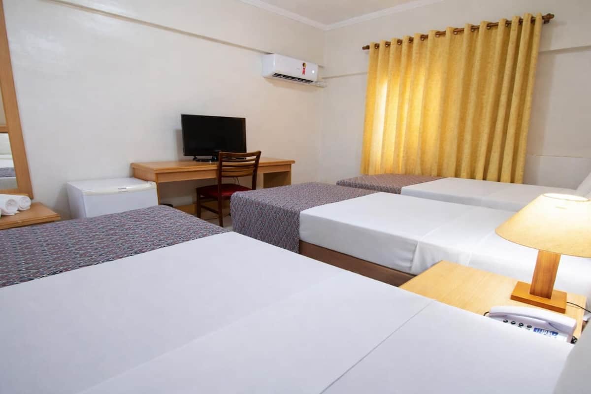 Minibar, bureau, Wi-Fi gratuit, draps fournis