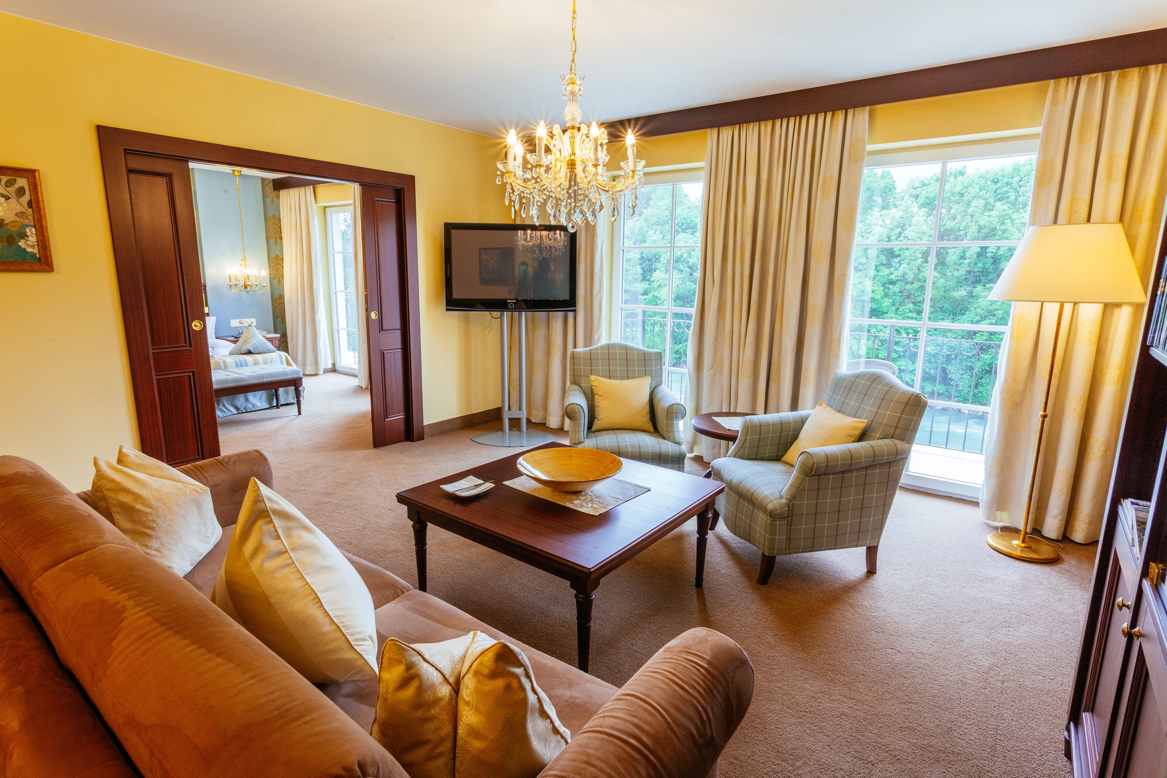 royal suite | living area | flat-screen tv