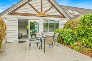 Standard Apartment, 2 Bedrooms | Terrace/patio