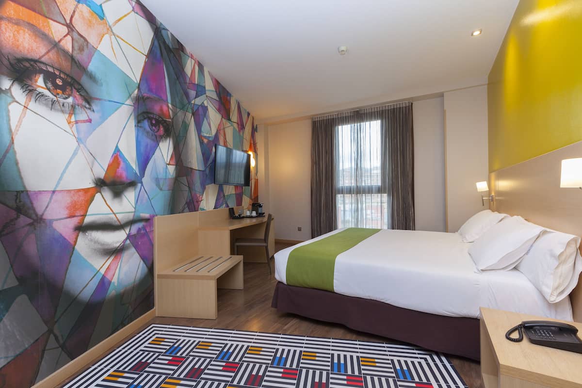 Double Room, City View (Urban Style) | Down comforters, in-room safe, desk, blackout drapes