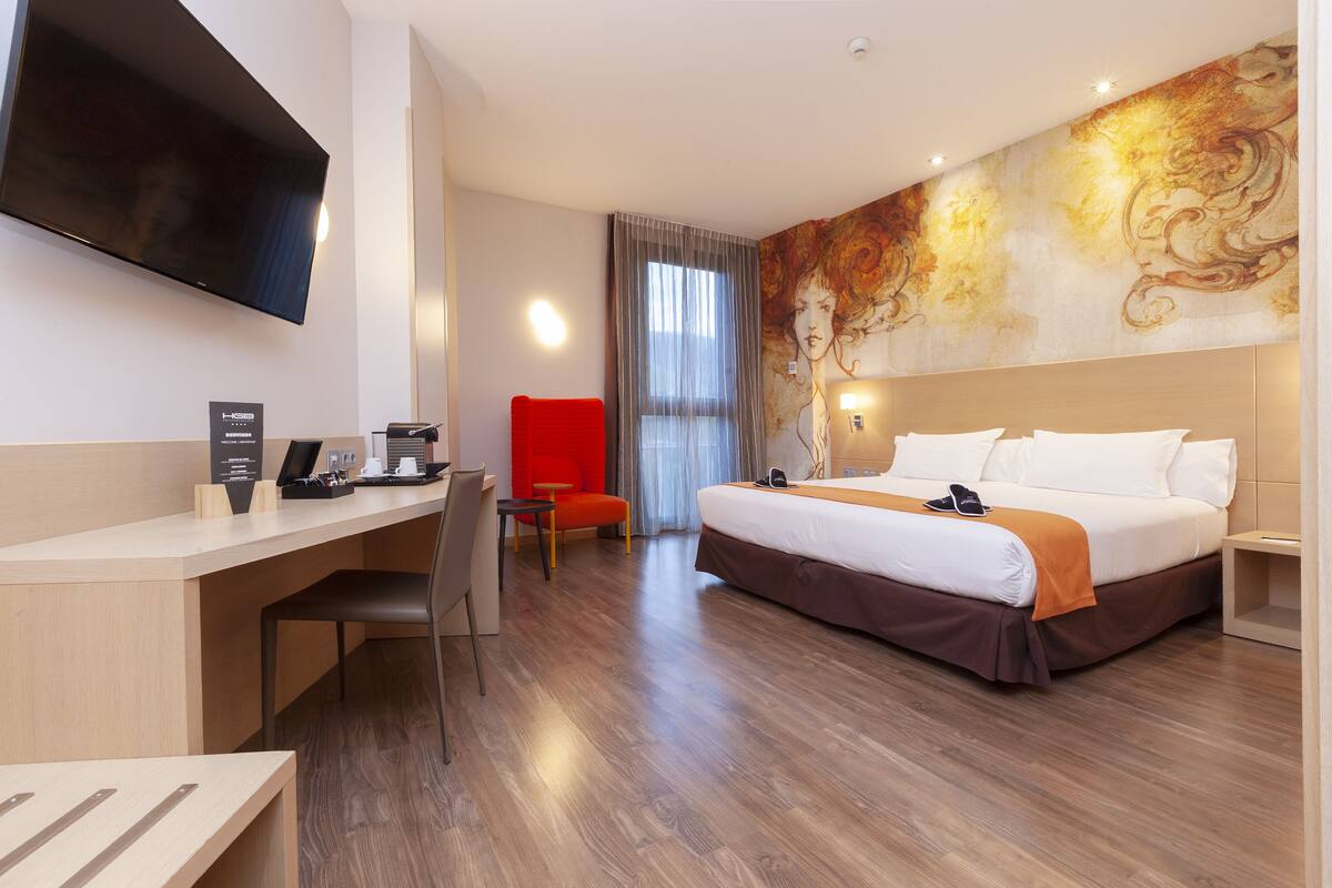 Camera Executive con letto matrimoniale o 2 letti singoli | Copriletto in piuma, una cassaforte in camera, una scrivania