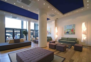 Lounge no saguão