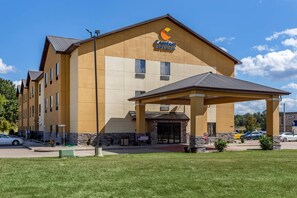 Unclassified image, 5 of 31, button - Comfort Inn & Suites Carbondale University Area (Carbondale)