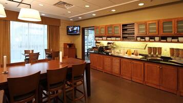 Free daily buffet breakfast