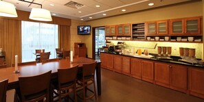 Free daily buffet breakfast - Hyatt Place Bethlehem (Bethlehem)