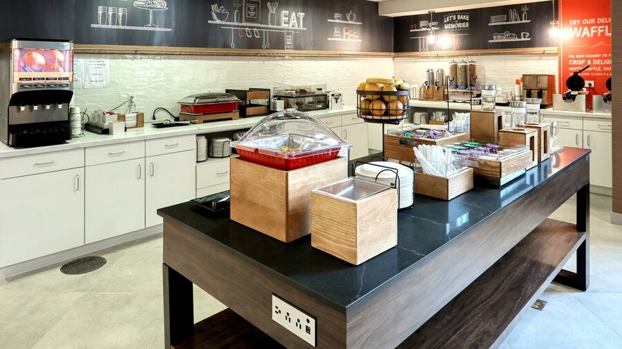 Hampton Inn & Suites Parsippany/North