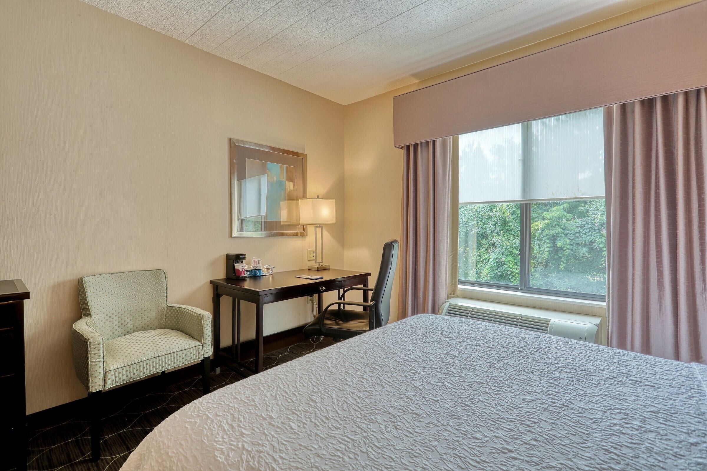 room, 2 queen beds | soundproofing, iron/ironing board, free wifi, bed sheets