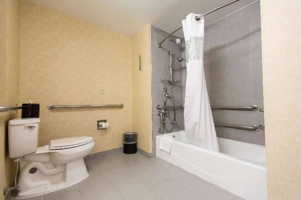 Bathroom | Hair dryer, towels, soap, shampoo