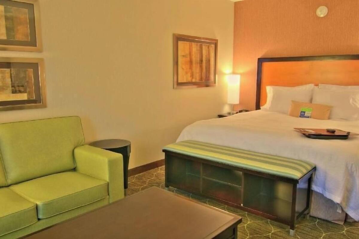 Soundproofing, iron/ironing board, free WiFi, bed sheets
