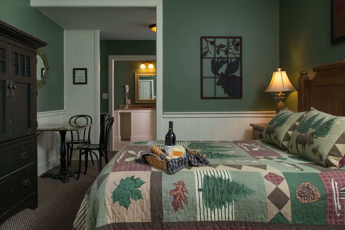 312, Barn, Private Bathroom | Individually decorated, individually furnished, iron/ironing board