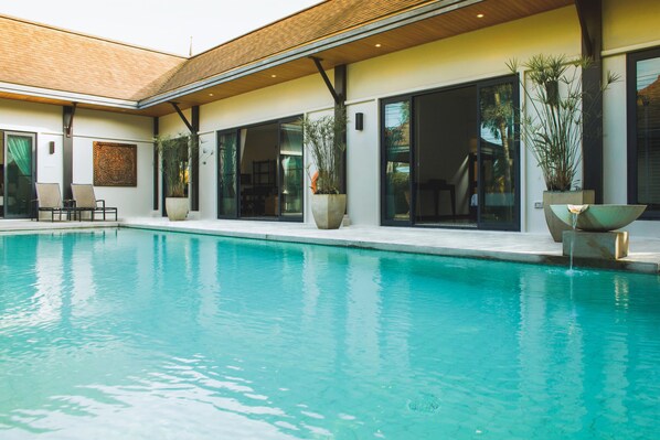 Indoor pool, outdoor pool