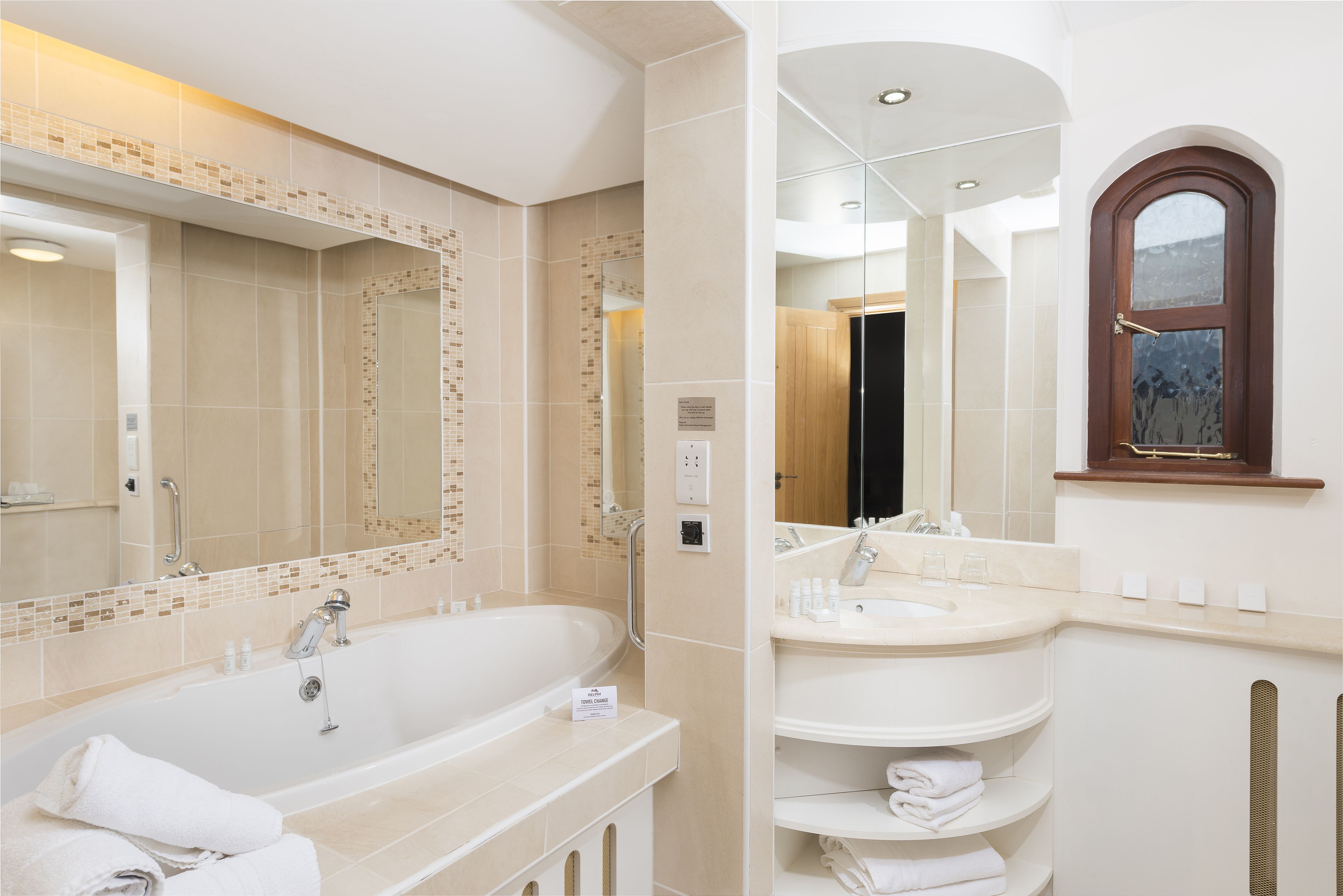 combined shower/bathtub, free toiletries, hair dryer, towels