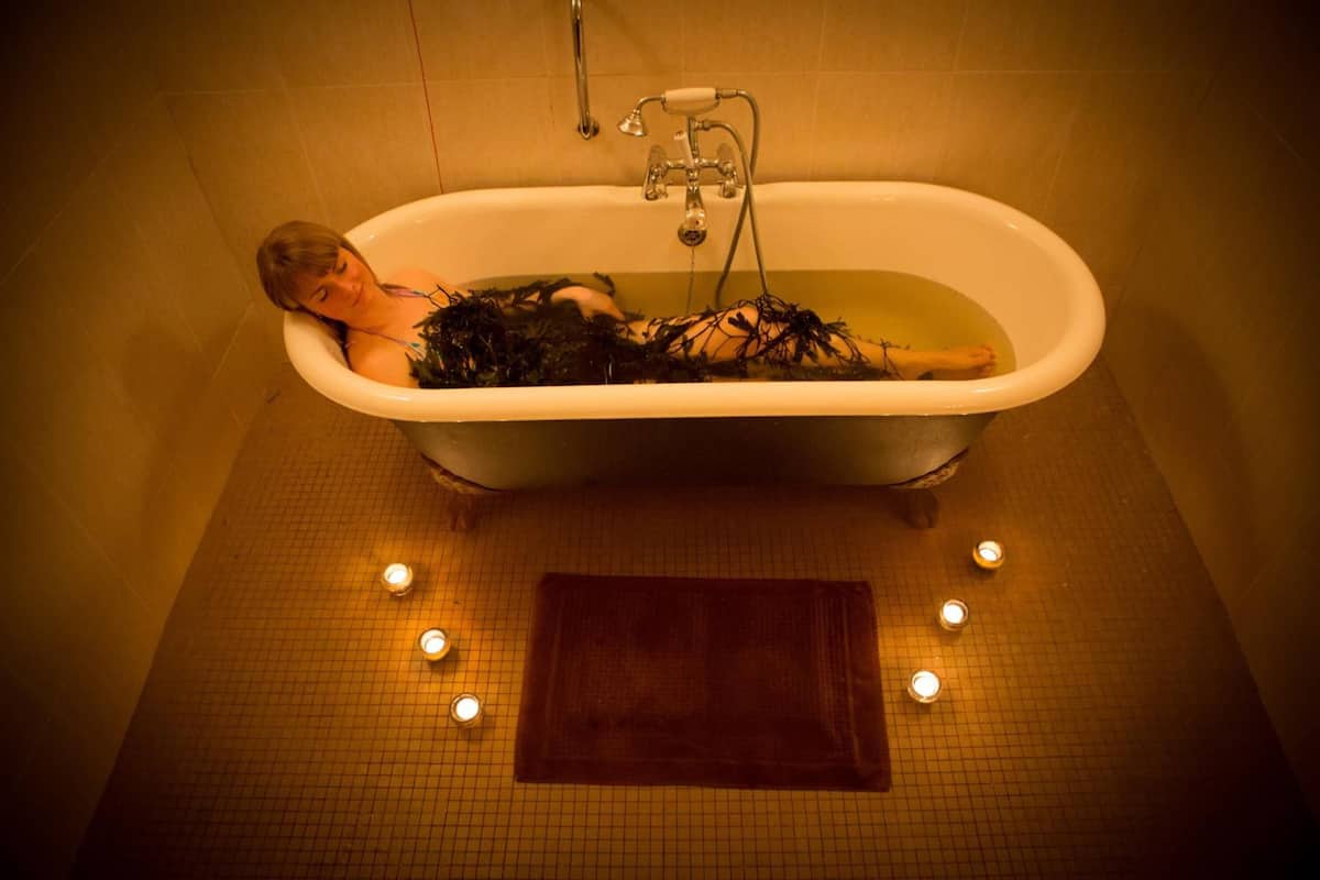 body treatments, body wraps, body scrubs, facials