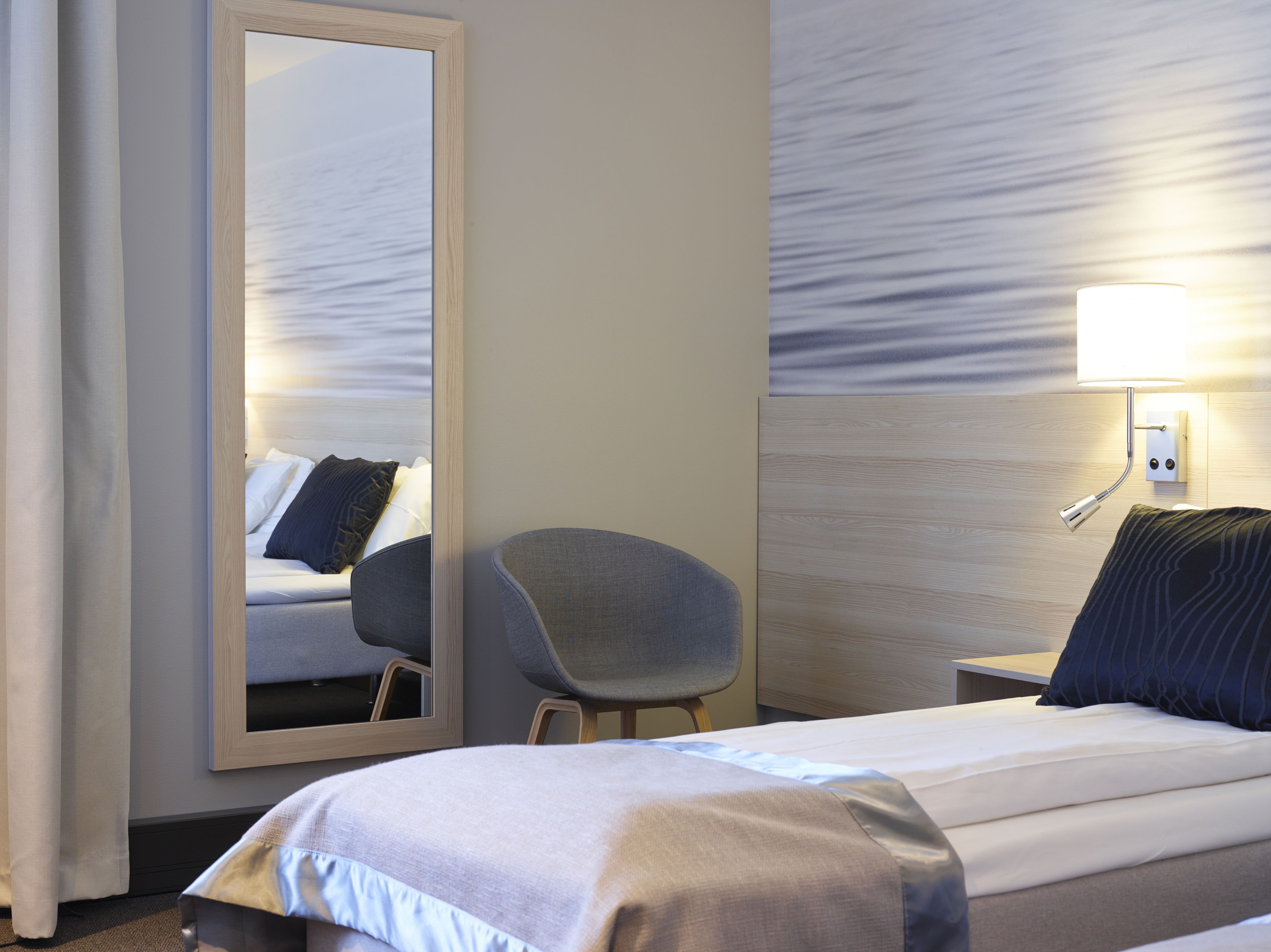 scandinavian single or double lake view | 1 bedroom, egyptian cotton sheets, hypo-allergenic bedding, down duvets