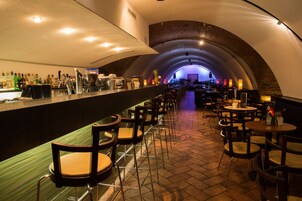 Bar (en la propiedad)