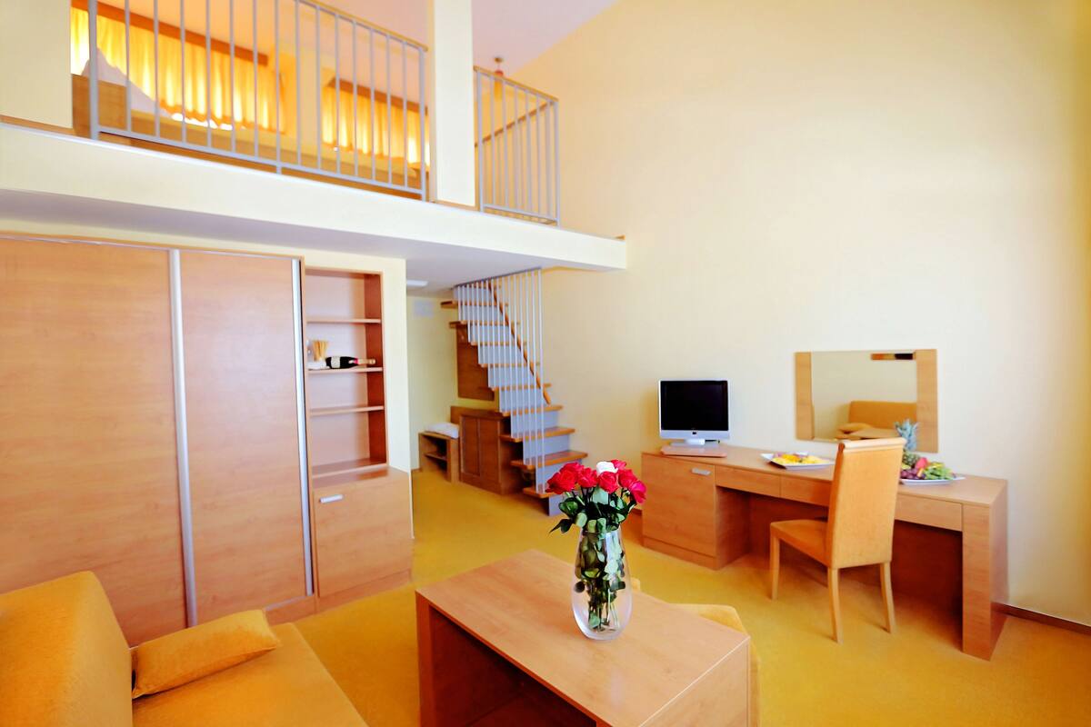Mezzanine room