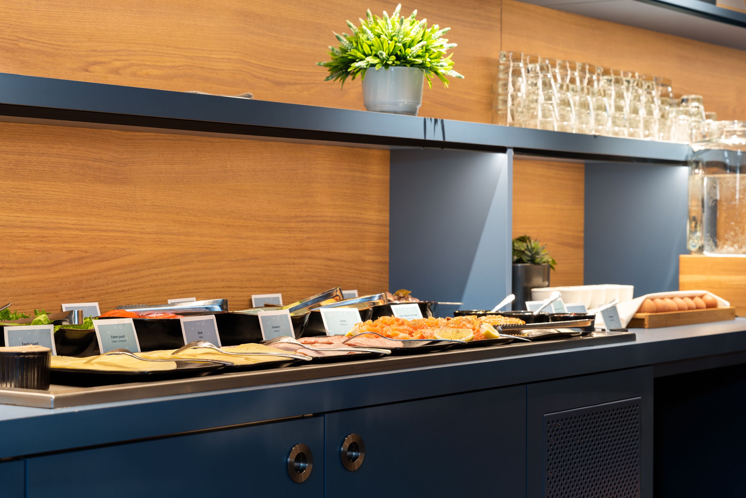 daily buffet breakfast (eur 19 per person)