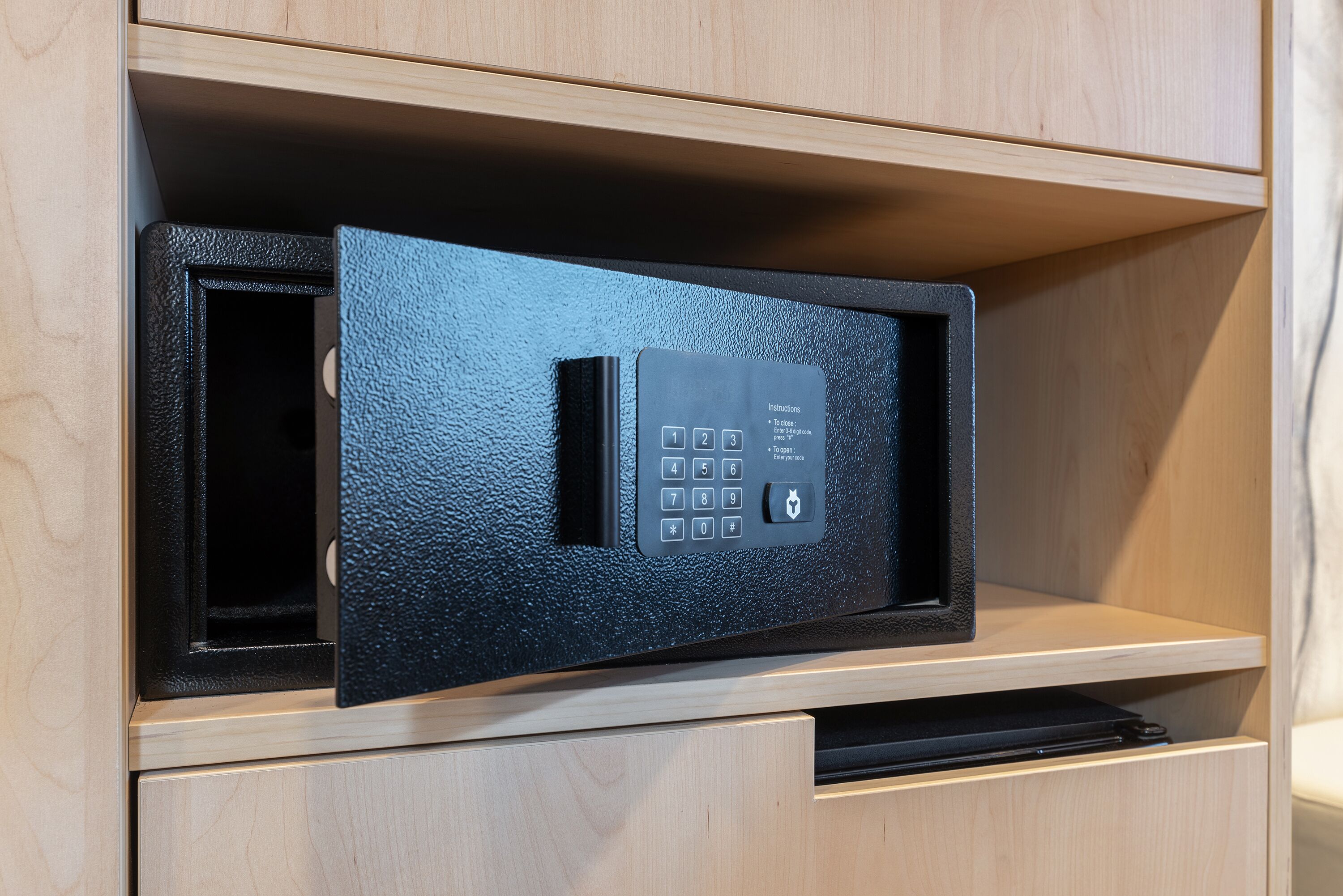 hypo-allergenic bedding, minibar, in-room safe, desk