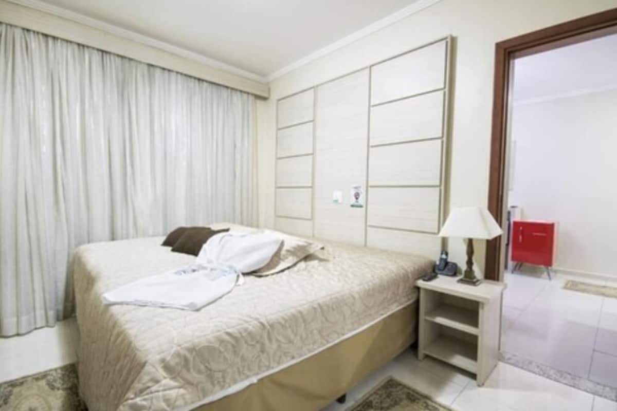 Classic Suite | 1 bedroom, minibar, in-room safe, desk